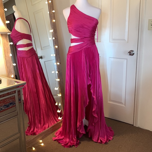 Mac Duggal One Shoulder Pleated Charmeuse Gown with Slit 49837 - Picture 5 of 16